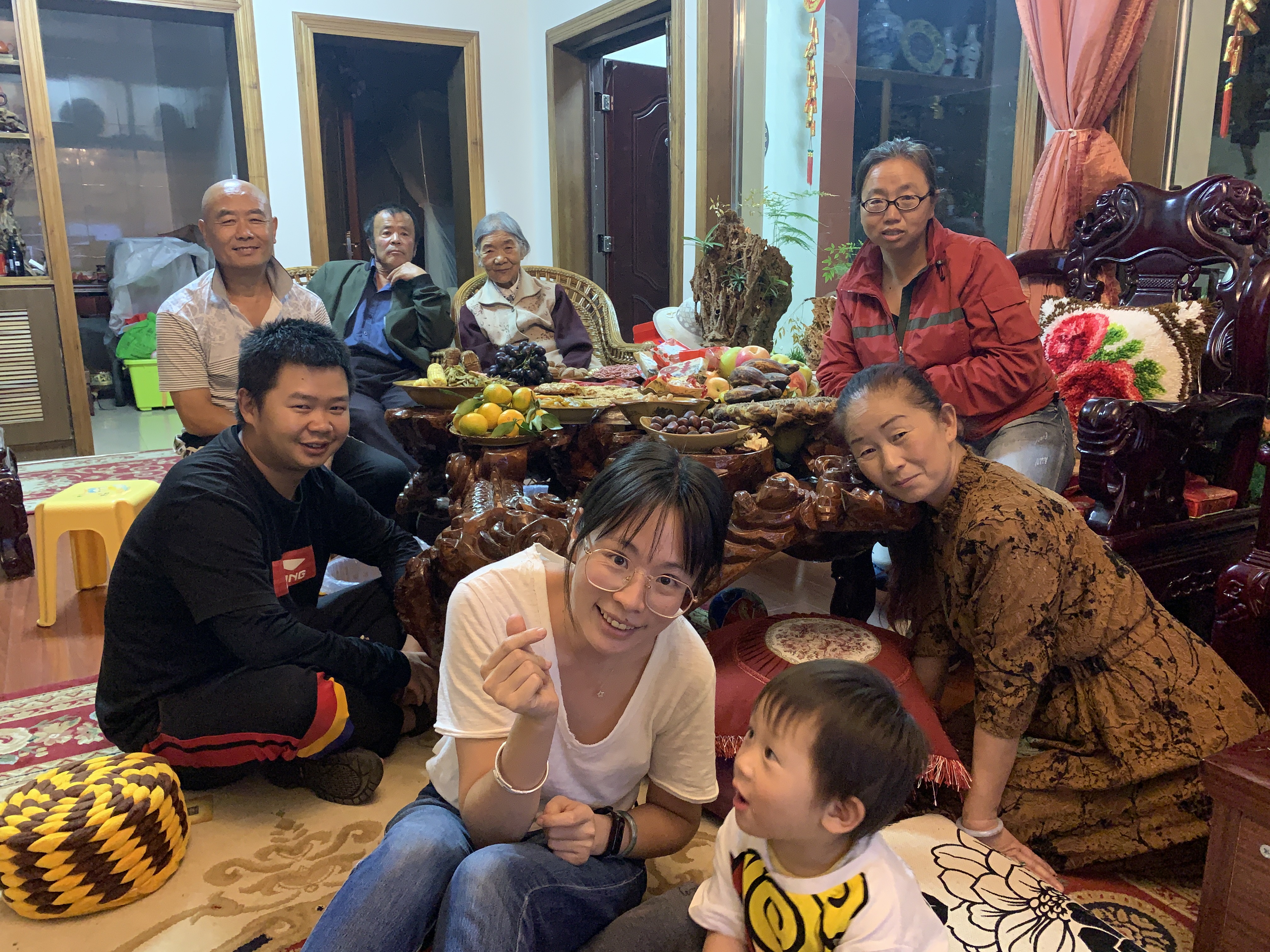 家庭聚会照片